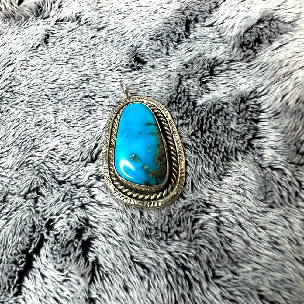 Vintage Native American Sterling Silver Sleeping Beauty Turquoise Pendant